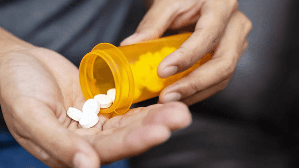 Abnehmtabletten in der Praxis: Was Erfahrungsberichte über Wirkung, Verträglichkeit und Nebenwirkungen zeigen