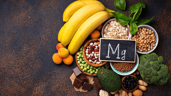 Magnesium am Abend: Welche Rolle spielt der Mineralstoff für Entspannung und Schlaf?